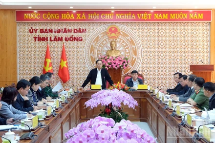 Quang cảnh buổi làm việc.