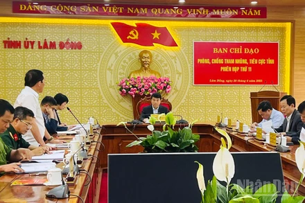 Quang cảnh phiên họp. (Ảnh: N.T)