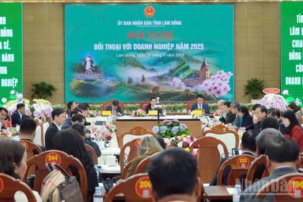 Quang cảnh hội nghị.