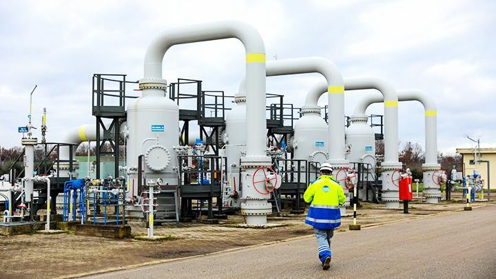 Các doanh nghiệp năng lượng sẽ được Chính phủ Italy giảm thuế. Ảnh: BLOOMBERG