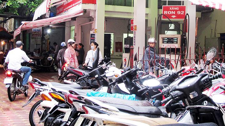 Yêu cầu báo cáo chi phí xăng, dầu