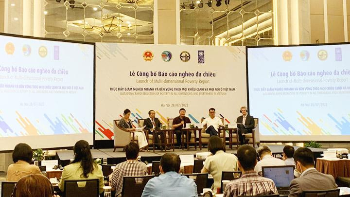 Toàn cảnh Lễ công bố Báo cáo.