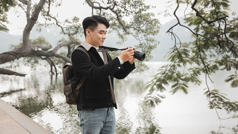 Đinh Xuân Đạt trong MV. (Ảnh: Ê-kíp sản xuất)