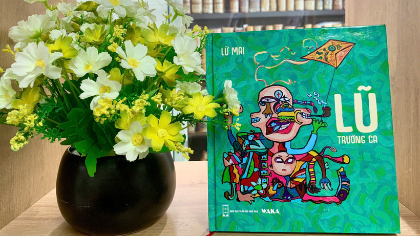 Trường ca “Lũ” của nhà thơ Lữ Mai. (Ảnh: WAKA Books)