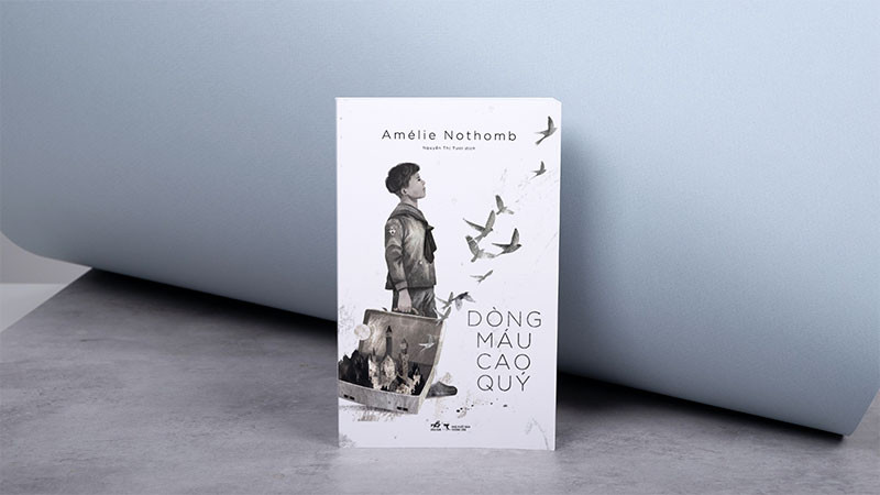 Tác phẩm “Dòng máu cao quý” của Amélie Nothomb. (Ảnh: NHÃ NAM)