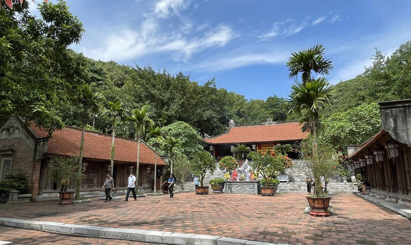 Đền tưởng niệm Anh hùng dân tộc, Danh nhân văn hóa thế giới Nguyễn Trãi. (Ảnh: QUỐC VINH)