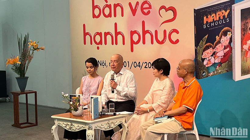 Các diễn giả tại buổi tọa đàm.