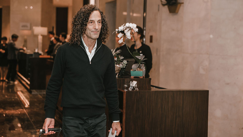 Nghệ sĩ Kenny G là nghệ sĩ mở màn cho chuỗi dự án "Good Morning Vietnam" do Báo Nhân Dân và IB Group phối hợp tổ chức.