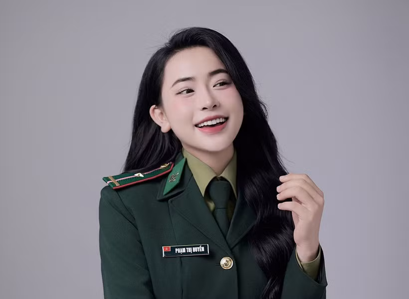 Thiếu úy, ca sĩ Phạm Kiều Huyền: Mỗi lần đến biên cương, lòng tôi như thắt lại…