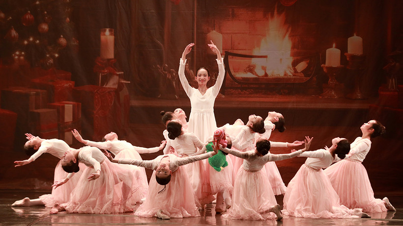 Cảnh trong vở diễn. (Ảnh: Ê-kíp cung cấp)