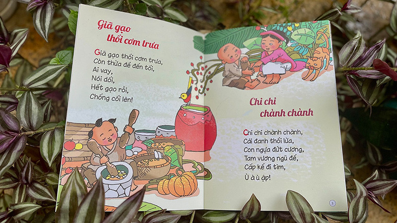 Nội dung trong bộ "Đồng dao cho bé". (Ảnh: Nhà xuất bản Phụ nữ VIệt Nam)