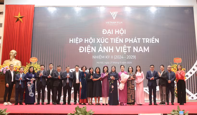 Ban Chấp hành nhiệm kỳ mới ra mắt tại Đại hội. (Ảnh: ANH VŨ)