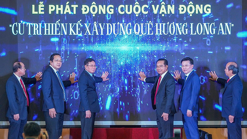 Lãnh đạo tỉnh Long An phát động Cuộc vận động Cử tri hiến kế xây dựng quê hương Long An.