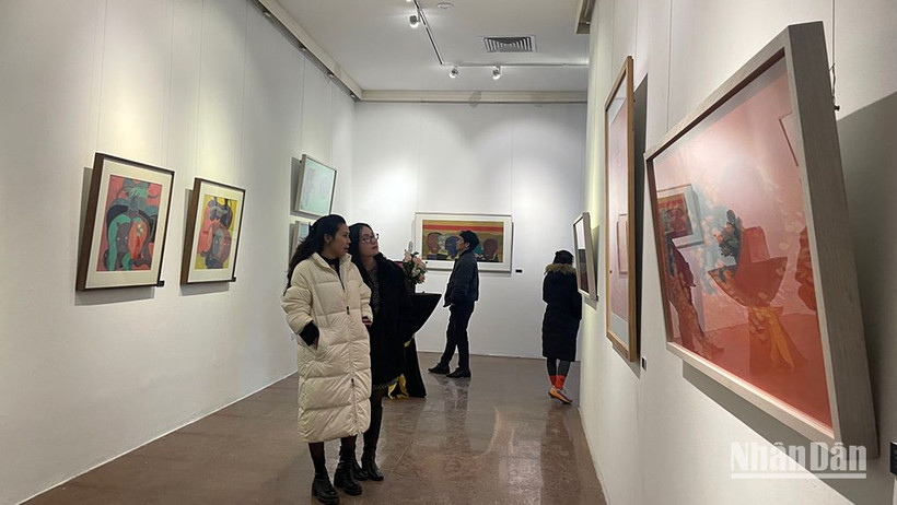 Triển lãm “Hình - Bóng” của hai họa sĩ Trần Hoàng Sơn và Nguyễn Trung Hiếu.