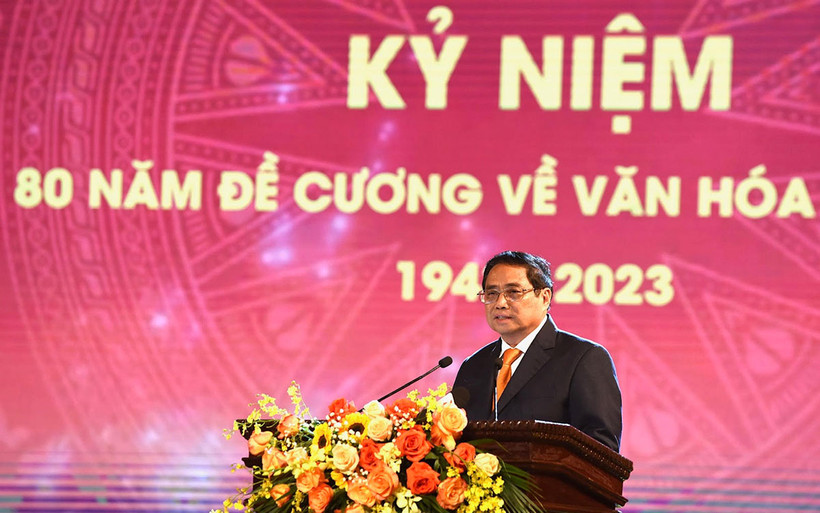 Thủ tướng Phạm Minh Chính trình bày diễn văn Kỷ niệm 80 năm Đề cương về Văn hóa Việt Nam. (Ảnh: TRẦN HẢI)