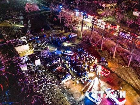 Hiện trường đổ nát do lốc xoáy hoành hành tại đông bắc bang Arkansas, Mỹ, ngày 10/12/2021. (Ảnh: AP/TTXVN)