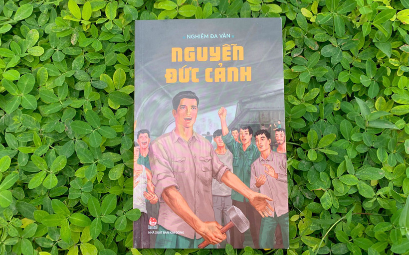 Cuốn "Nguyễn Đức Cảnh". (Ảnh: NXB Kim Đồng)