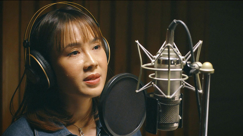 Hồng Diễm lại vào vai một phụ nữ chịu nhiều biến cố trong đời. (Ảnh: VFC)