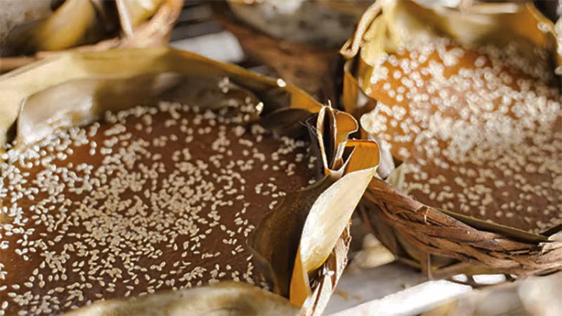 Bánh tổ được dùng nhiều vào dịp Tết cổ truyền.