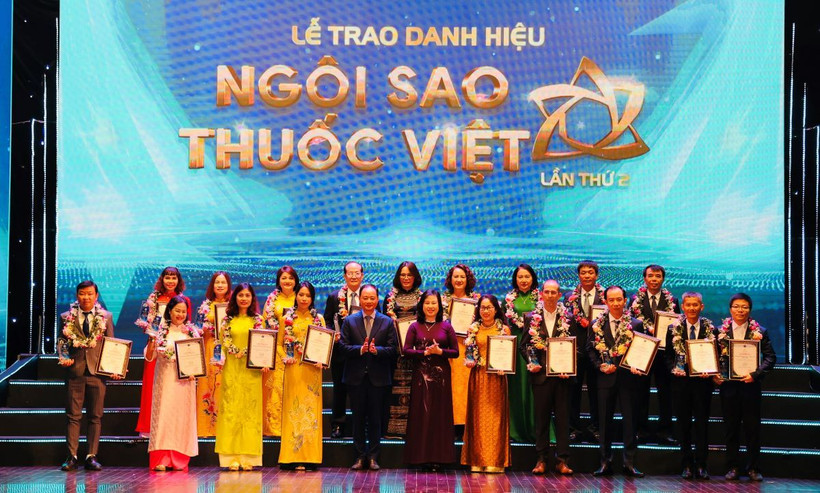 Trao danh hiệu "Ngôi sao thuốc Việt" cho 18 doanh nghiệp