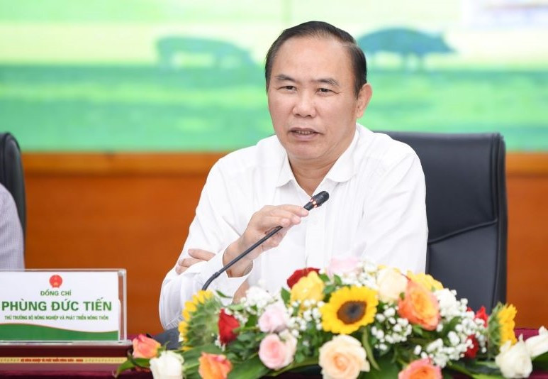 Thứ trưởng Nông nghiệp và Phát triển nông thôn Phùng Đức Tiến.