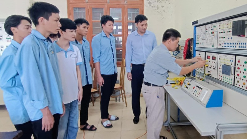 Một giờ thực hành tại Trường cao đẳng Nghề Thái Bình. (Ảnh: MAI TÚ)