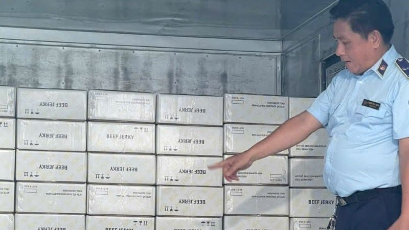 Lô hàng thịt bò khô do Công ty TNHH T. chào bán trên mạng xã hội. (Ảnh: Cục Quản lý thị trường Thành phố Hồ Chí Minh)