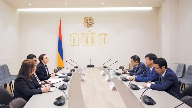 Tổng Thư ký Quốc hội, Chủ nhiệm Văn phòng Quốc hội Lê Quang Tùng đã có cuộc làm việc với Tổng Thư ký Quốc hội, Chủ nhiệm Văn phòng Quốc hội Armenia Davit Arakelyan.