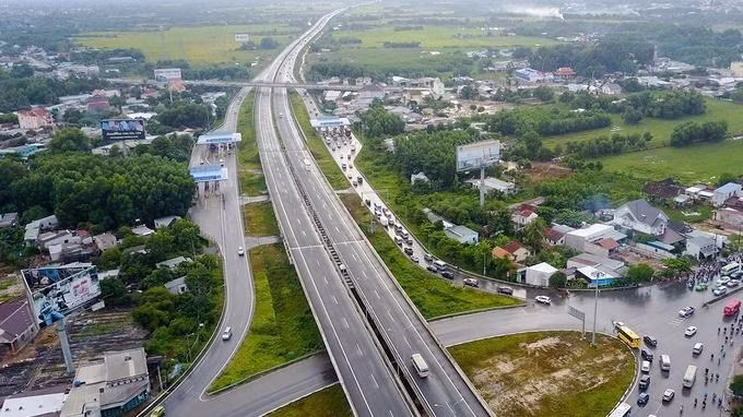 Bộ Giao thông vận tải đã trình Thường trực Chính phủ Đề án xử lý khó khăn, vướng mắc các dự án BOT giao thông.