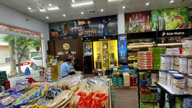 Lực lượng Quản lý thị trường tỉnh Bắc Giang kiểm tra hàng hóa vi phạm