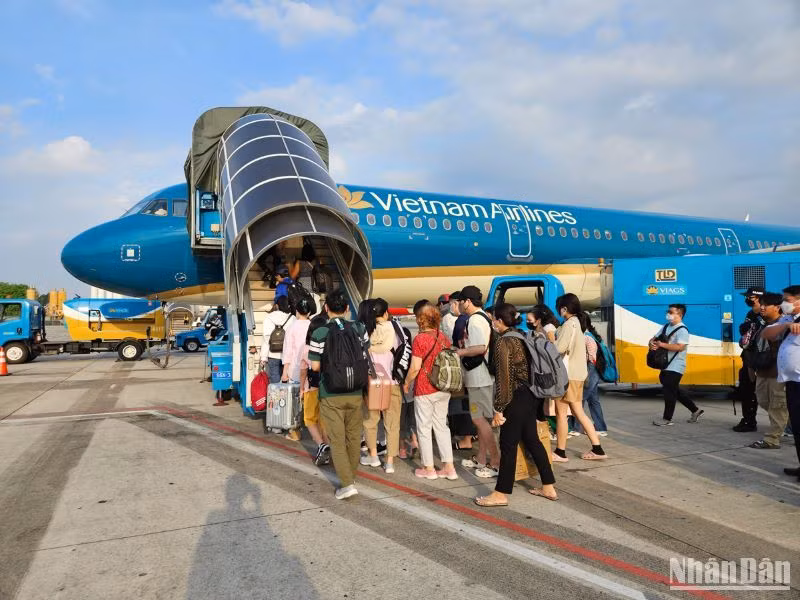 Vietnam Airlines dự kiến cung ứng khoảng 2 triệu chỗ trong dịp cao điểm Tết Nguyên đán 2025.