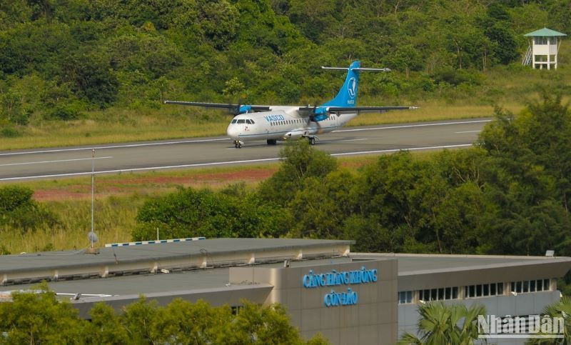 Vietnam Airlines khai thác trung bình từ 26 đến 30 chuyến bay hằng ngày giữa Thành phố Hồ Chí Minh và Côn Đảo từ tháng 3/2024.