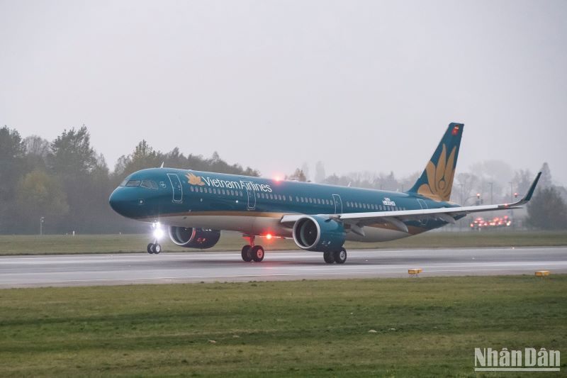 Trong ngày 18/7, Vietnam Airlines hủy và lùi giờ nhiều chuyến bay đến và đi từ Hải Phòng do bão số 1.