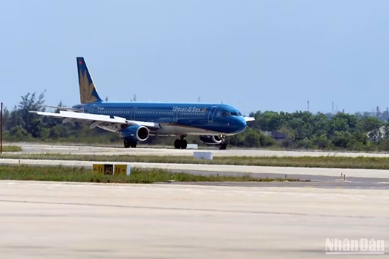 Vietnam Airlines phải lùi giờ khai thác nhiều chuyến bay trong ngày 17/7 do ảnh hưởng bão Talim.