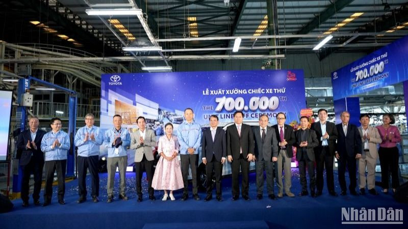Lễ xuất xưởng chiếc xe thứ 700.000 của Toyota Việt Nam.