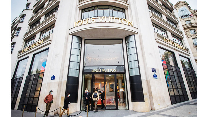 Đồ hiệu lao đao vì bạo loạn