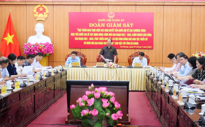 Phó Chủ tịch Quốc hội Trần Quang Phương phát biểu tại buổi làm việc với lãnh đạo tỉnh Hà Giang.
