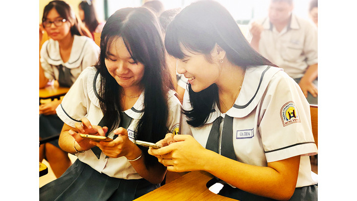 Học sinh, sinh viên cần được trang bị thêm nhiều kiến thức, kỹ năng để sử dụng mạng an toàn.