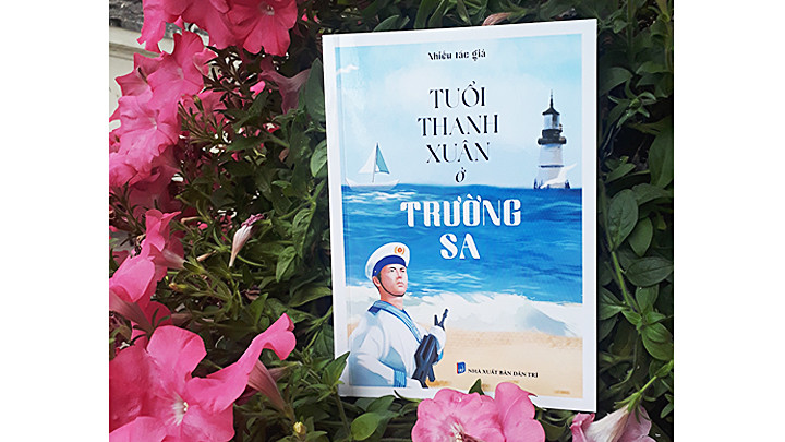 Cuốn sách là món quà tri ân những người lính đang làm nhiệm vụ ngoài biển đảo.