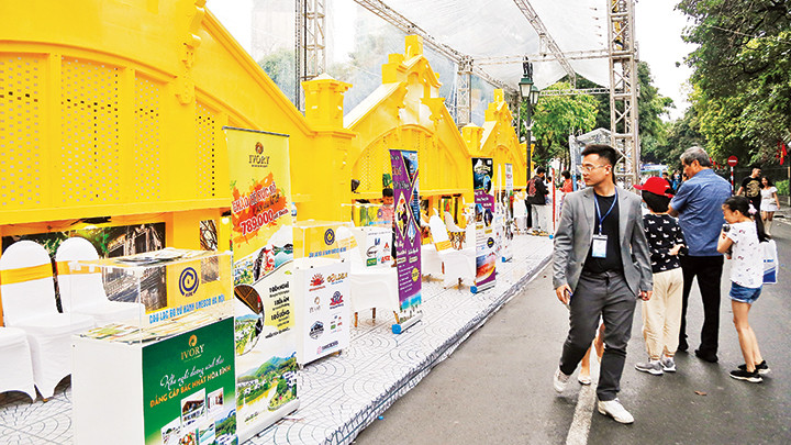 Gọi mời trải nghiệm cuối xuân