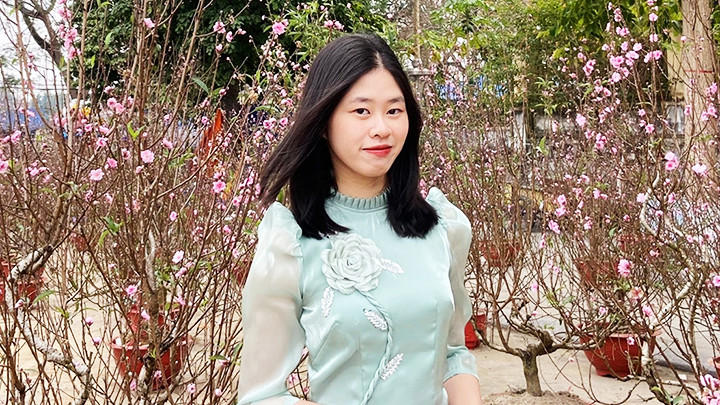 Tiếp cận Lịch sử bằng phương pháp đa chiều