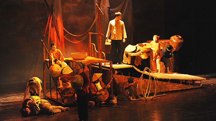 Cảnh trong vở diễn. Ảnh: THANH LÂM