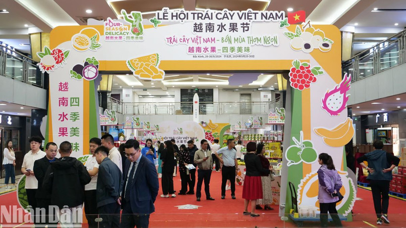 Lễ hội trái cây Việt Nam năm nay được tổ chức tại Chợ đầu mối nông sản Tân Phát Địa-một trong những chợ bán buôn nông sản lớn nhất thủ đô Bắc Kinh, thuận tiện cho doanh nhân, doanh nghiệp gặp gỡ, trao đổi, kết nối hợp tác.