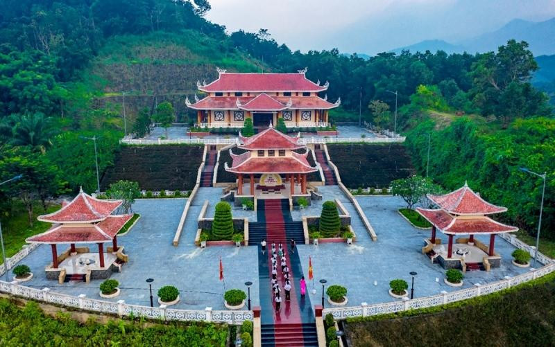 Khu lưu niệm Ban Tài mậu khu V là một trong những điểm di tích thuộc Quần thể Khu di tích lịch sử Trung Trung bộ - Nước Oa, thuộc địa phận xã Trà Tân, huyện Bắc Trà My, tỉnh Quảng Nam. (Ảnh: Trần Công)