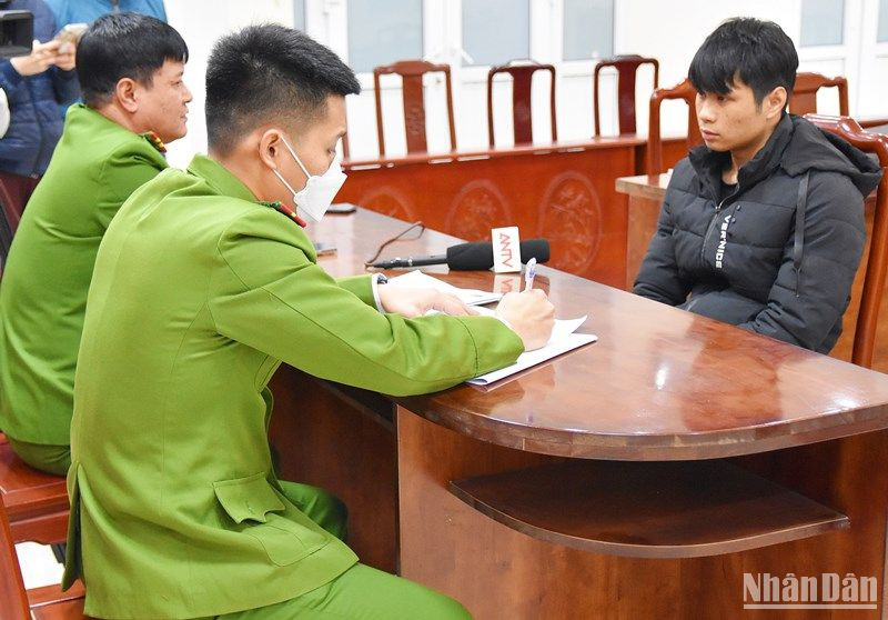 Đối tượng Vũ Đăng Mạnh tại cơ quan điều tra.