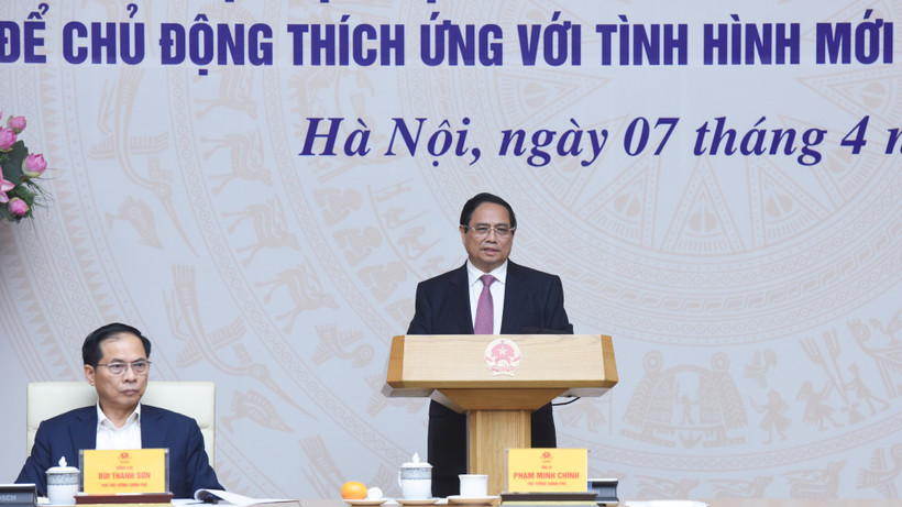 Thủ tướng Phạm Minh Chính phát biểu chỉ đạo Hội nghị về thương mại quốc tế.