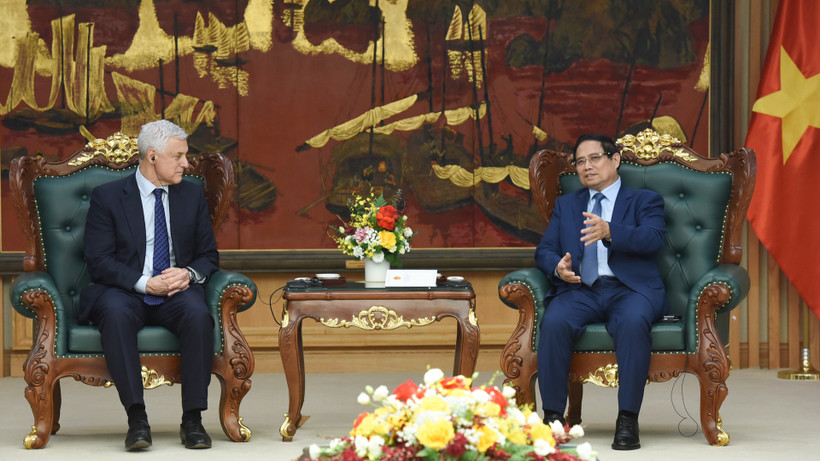 Thủ tướng Phạm Minh Chính tiếp ông Bill Winters, Tổng Giám đốc Tập đoàn Standard Chartered.