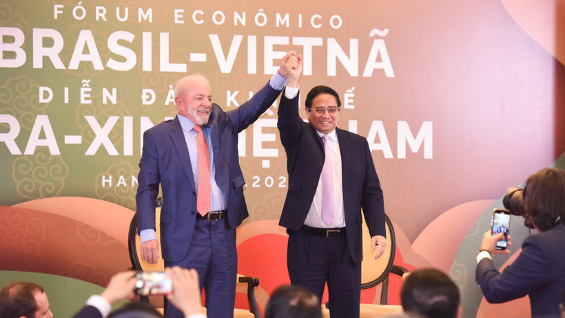 Thủ tướng Phạm Minh Chính và Tổng thống Brazil Luiz Inácio Lula da Silva tham dự Diễn đàn kinh tế Việt Nam-Brazil.