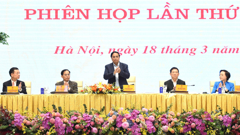 Thủ tướng Phạm Minh Chính và các đồng chí lãnh đạo đồng chủ trì Phiên họp lần thứ nhất Ban Chỉ đạo.