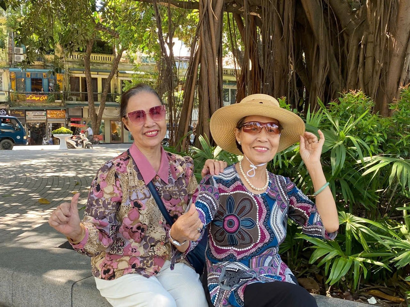 Niềm vui được sống cùng một Hà Nội tươi xanh, sạch đẹp.